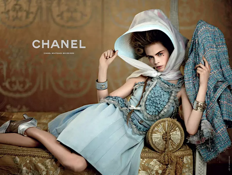 Cara Delevingne Chanel Eyewear-ийн хаврын аянд эргэн ирэхээр болжээ