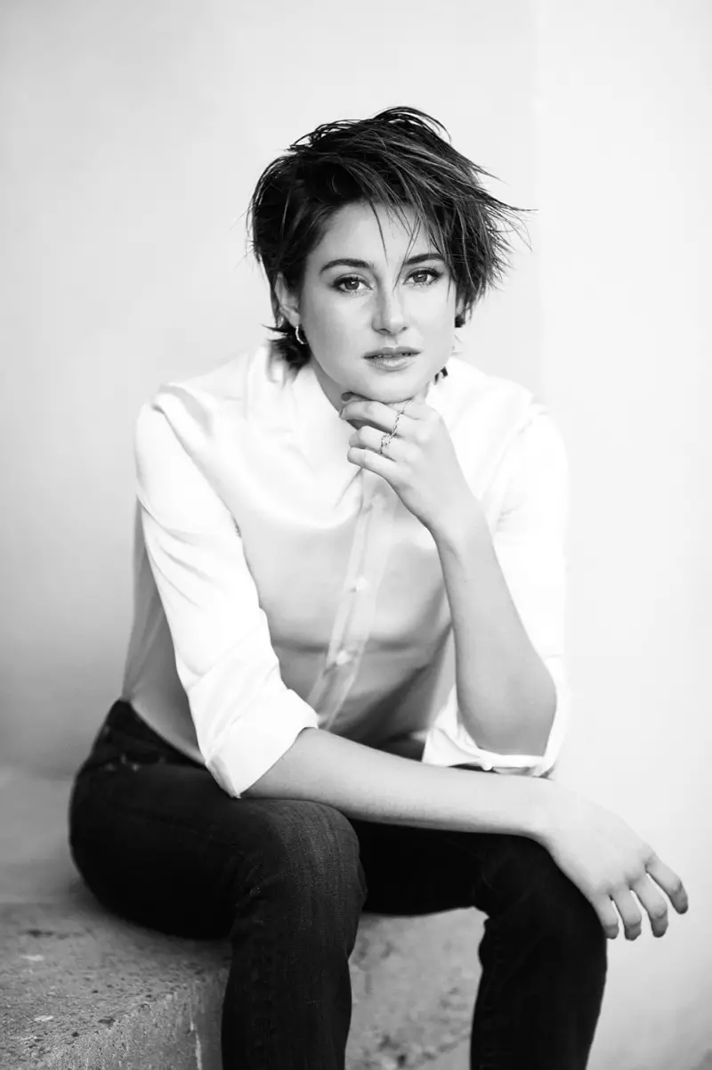 N'ajụjụ ọnụ ya, Shailene na-ekwu maka otu ọ naghị ewere onwe ya dị ka nwanyị.