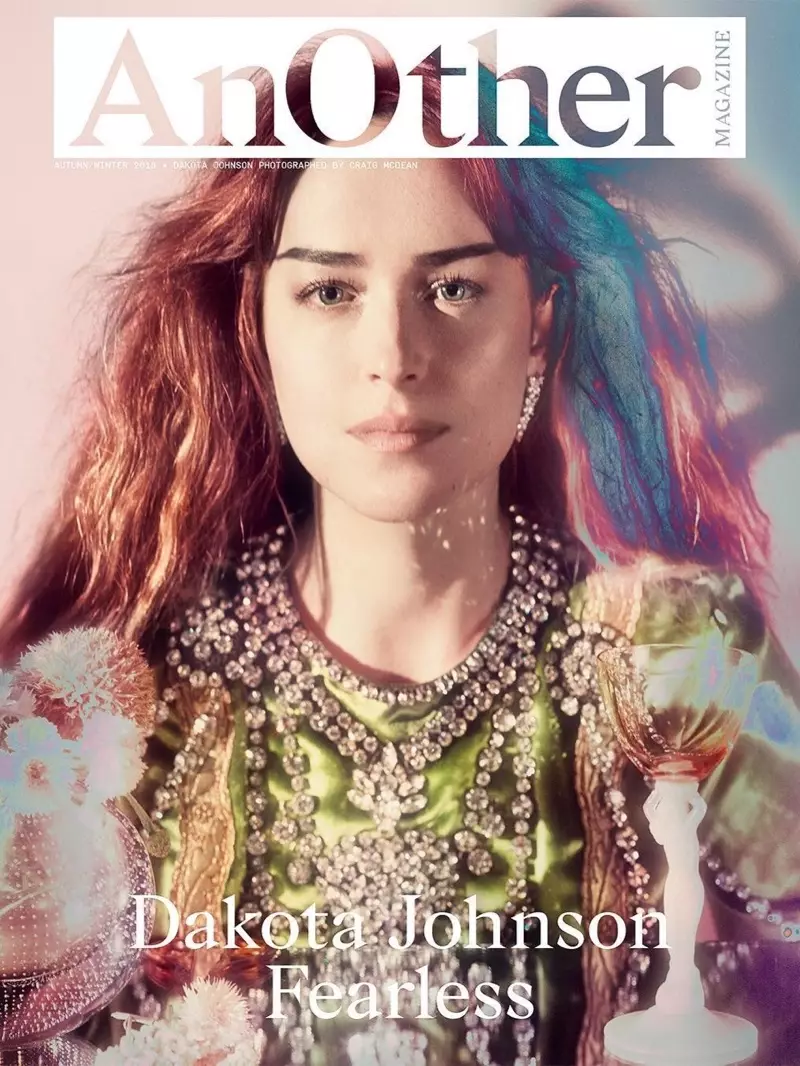 达科塔·约翰逊 (Dakota Johnson) 登上 AnOther Magazine 2018 秋冬封面