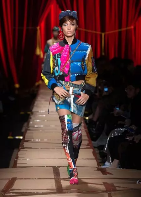 Díríonn Moschino ar Faisean Athchúrsáilte le haghaidh Fall 2017