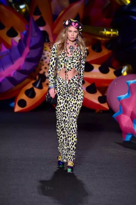 Moschino Goes Psychedelic pro Resort 2017 Show v LA