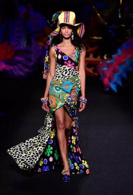 „Moschino Goes Psychedelic for Resort 2017 Show“ Los Andžele