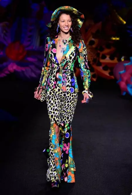 Moschino Goes Psychedelic for Resort 2017 Show во Лос Анџелес