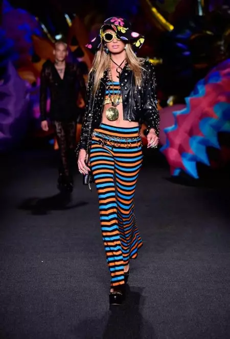 Moschino Goes Psychedelic na wystawie Resort 2017 w LA