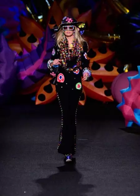 Moschino Los Angeles-də Resort 2017 Şousu üçün Psychedelic Goes