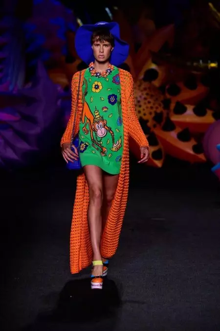 Moschino se vuelve psicodélico para el show Resort 2017 en Los Ángeles