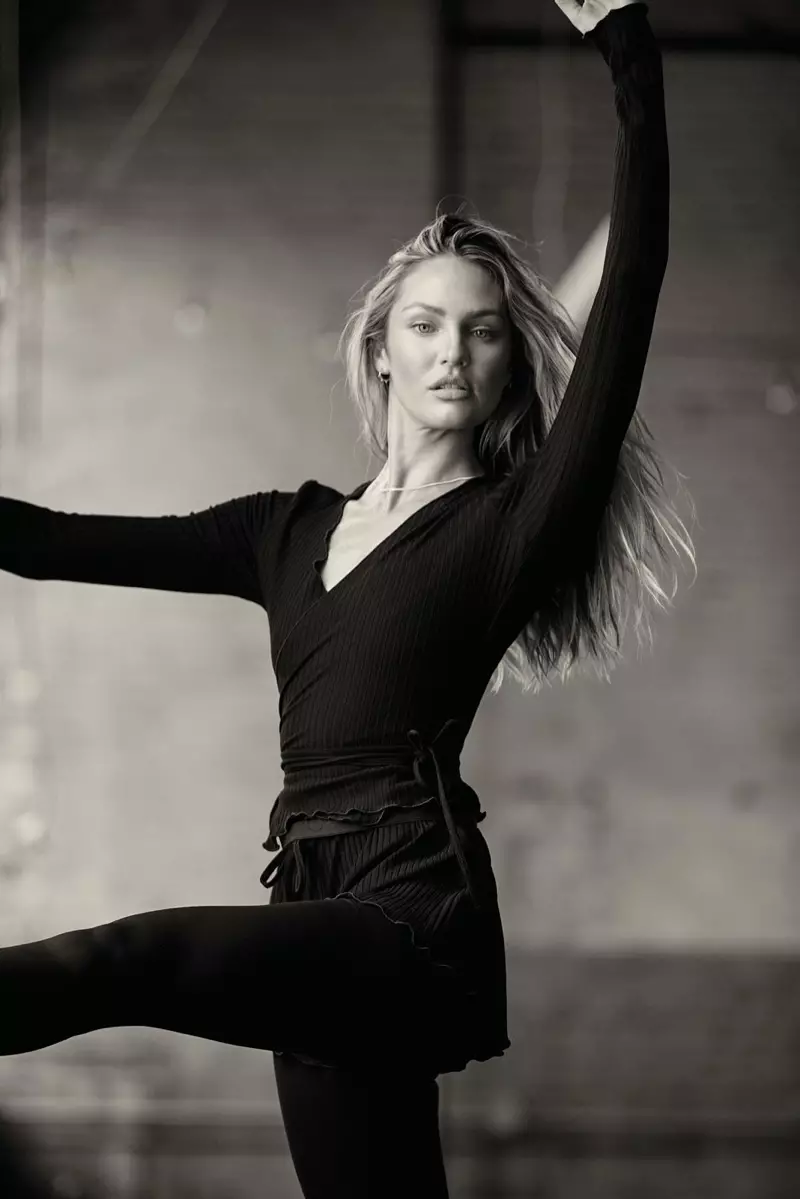 Candice Swanepoel anaonyesha harakati zake katika kampeni ya Tropic of C Movement.