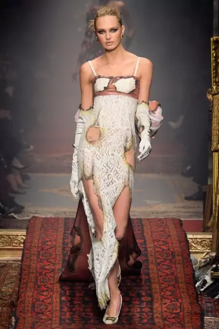 Moschino Outono 2016 | Semana de Moda de Milão