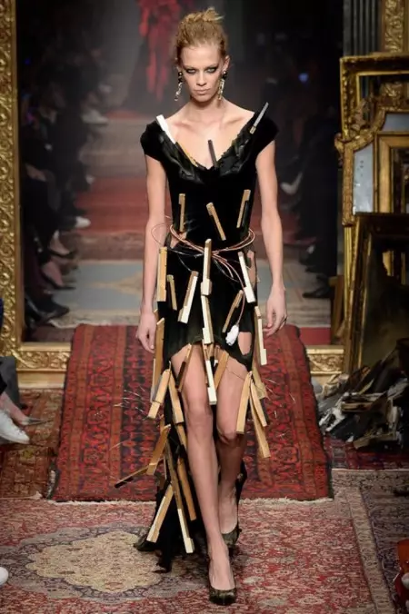 Moschino Caij nplooj zeeg 2016 | Milan Fashion Week