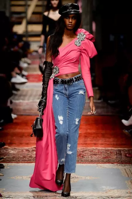 Pagkapukan sa Moschino 2016 | Milan Fashion Week