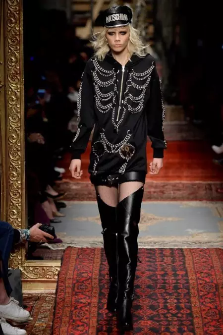 Musim Gugur Moschino 2016 | Minggu Fesyen Milan