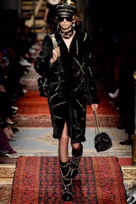 Moschino Outono 2016 | Semana da moda de Milán