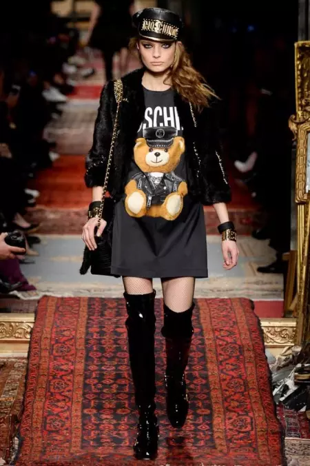 Musim Gugur Moschino 2016 | Minggu Fesyen Milan