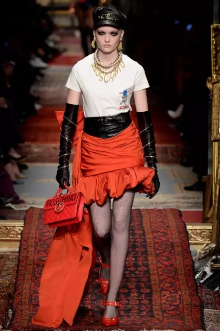 Musim Gugur Moschino 2016 | Minggu Fesyen Milan