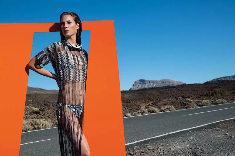 Kpakpando Christy Turlington na Mgbasa Ozi Mmiri/Okpomọkụ 2014 nke Missoni