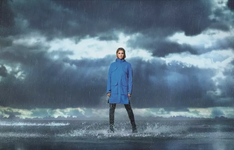 Kate Upton poserer blant skyene og står foran Canada Goose vår-sommer 2020-kampanjen.