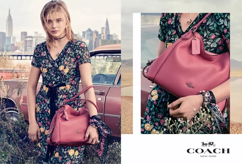 Actress Chloe Grace Moretz hnav bold florals hauv Coach lub caij nplooj ntoos hlav 2017 phiaj los nqis tes