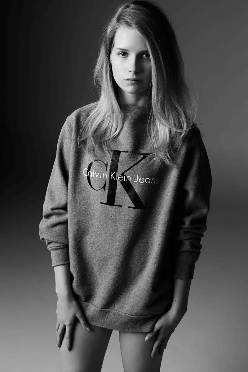 calvin-klein-teksad-mytheresa-lottie-moss7