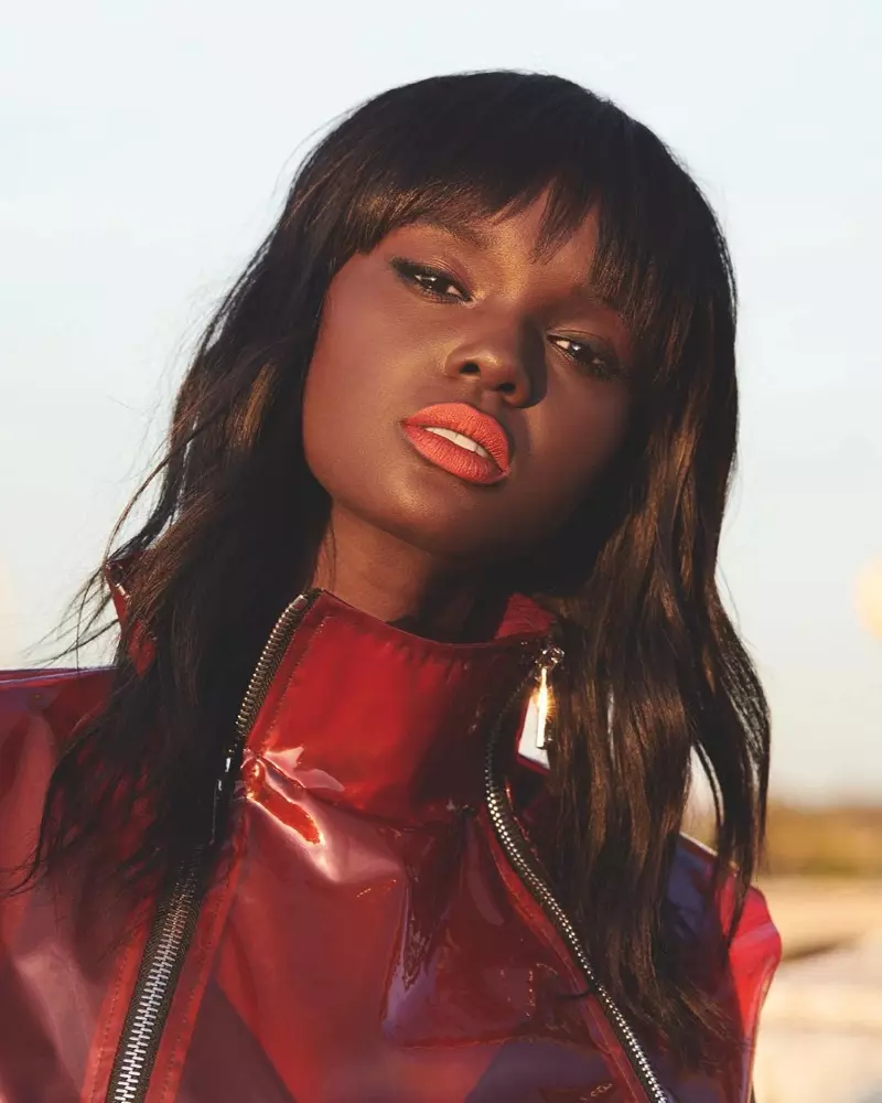 L'Oreal Paris waxay Duckie Thot u magacawday afhayeen