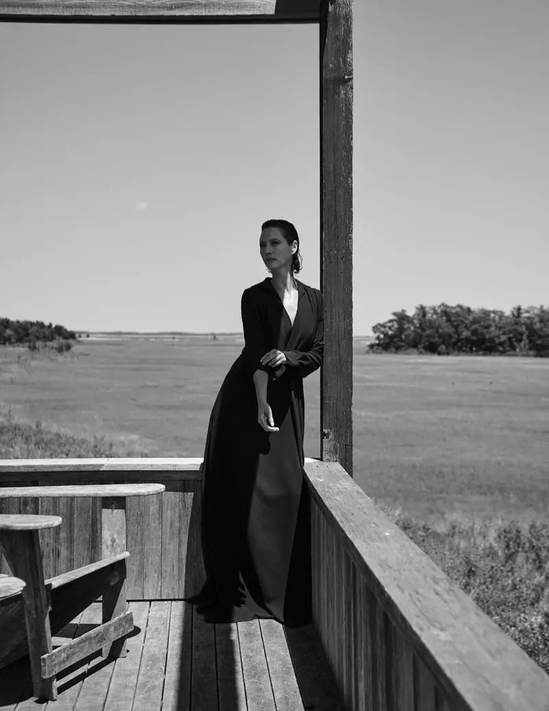 Christy Turlington o itlhahisa ka Chebahalo e Nyenyane bakeng sa Vogue Poland