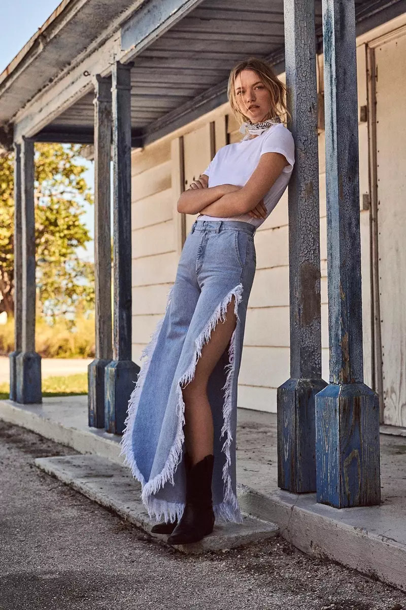 Ang mga Modelong Gemma Ward ay Hinahanap ng Retro Denim para sa Sunday Times Style