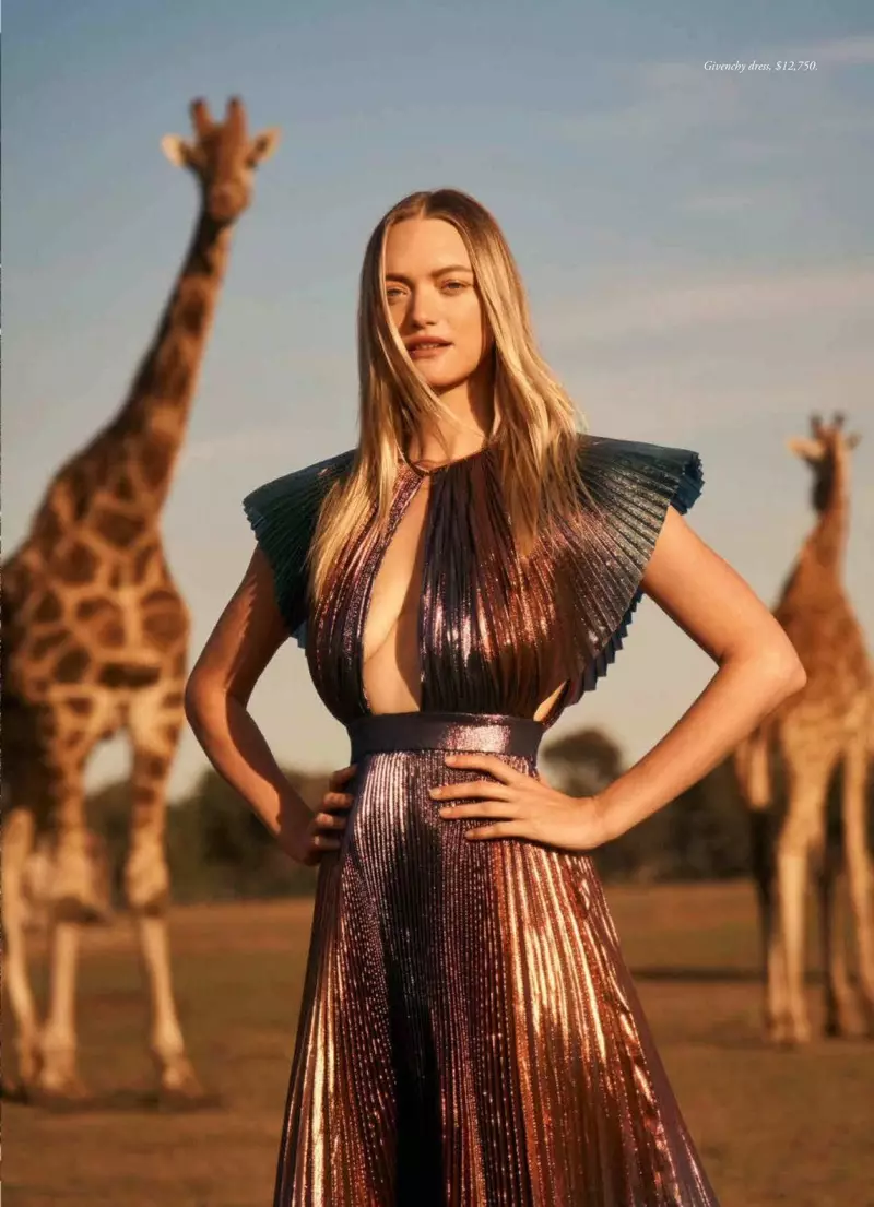 Gemma Ward, “Harper's Bazaar Australia” üçin ajaýyp eşikleri modellendirýär