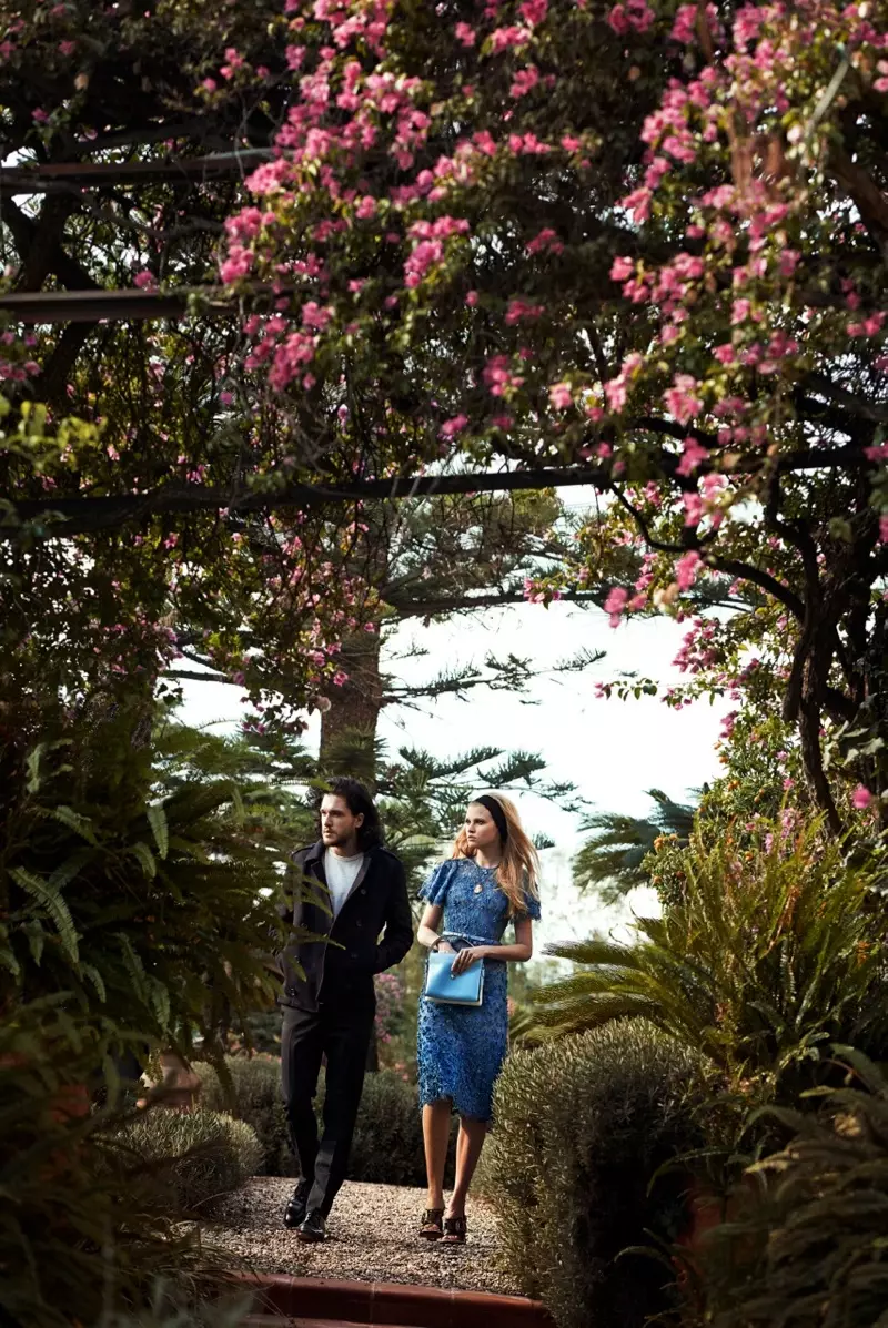 Lara Stone + Kit Harington Cozy Up за Vogue Spread от Питър Линдбърг