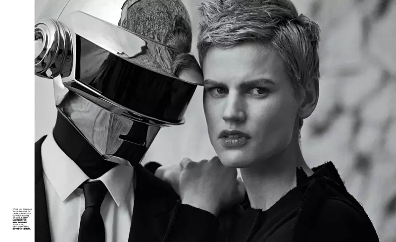 Saskia de Brauw پیٹر Lindbergh کے M le Monde شوٹ میں Daft Punk میں شامل ہوئی۔