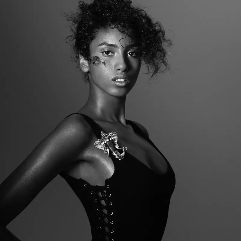 Imaan Hammam glumi u kampanji #KnotOnMyPlanet Tiffany & Co