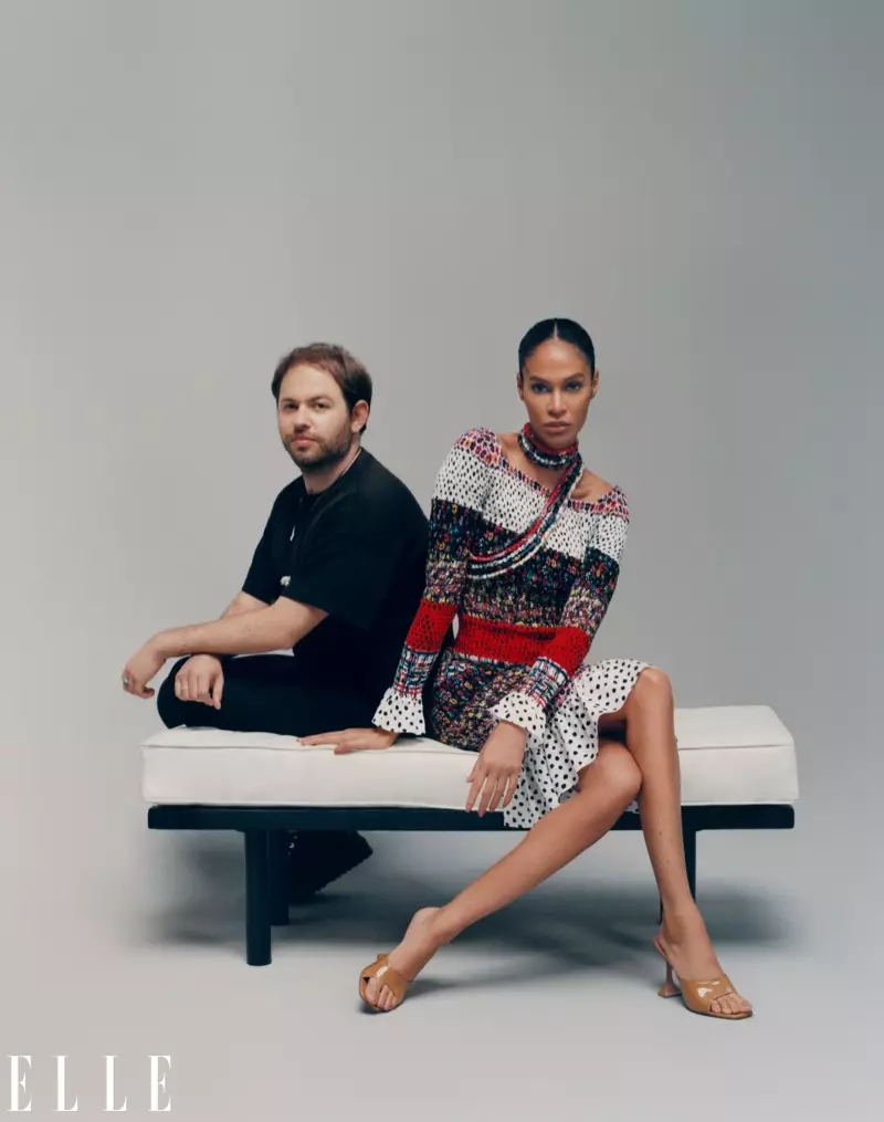 Joan Smalls med Jonathan Cohen. Foto: Emmanuel Sanchez-Monsalve for ELLE US