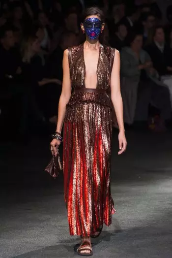 Givenchy გაზაფხული/ზაფხული 2014 | პარიზის მოდის კვირეული