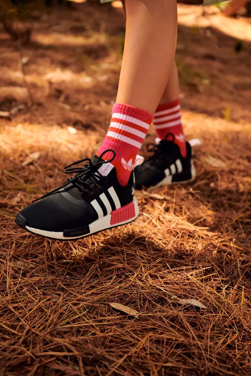 adidas x Marimekko sınırlı sayıda koleksiyon.