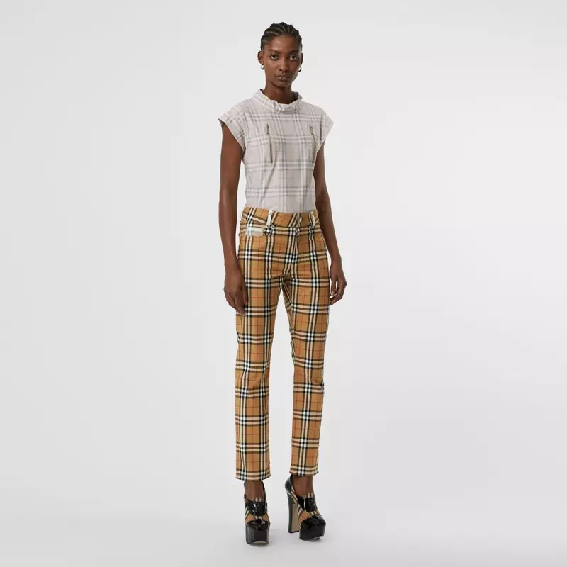 Burberry x Vivienne Westwood Zip Detail Vintage Check Cotton Broek $690