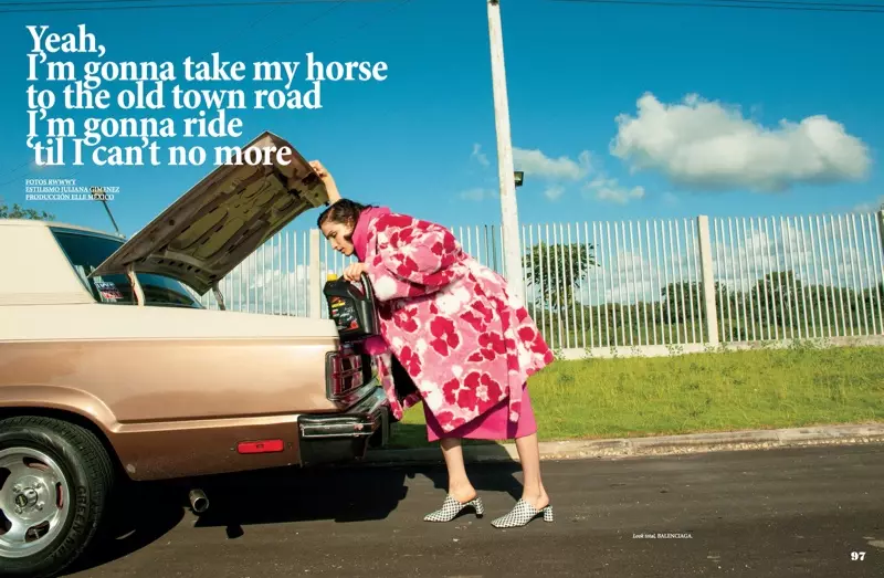 Victoria Massey hace un elegante viaje por carretera en ELLE México