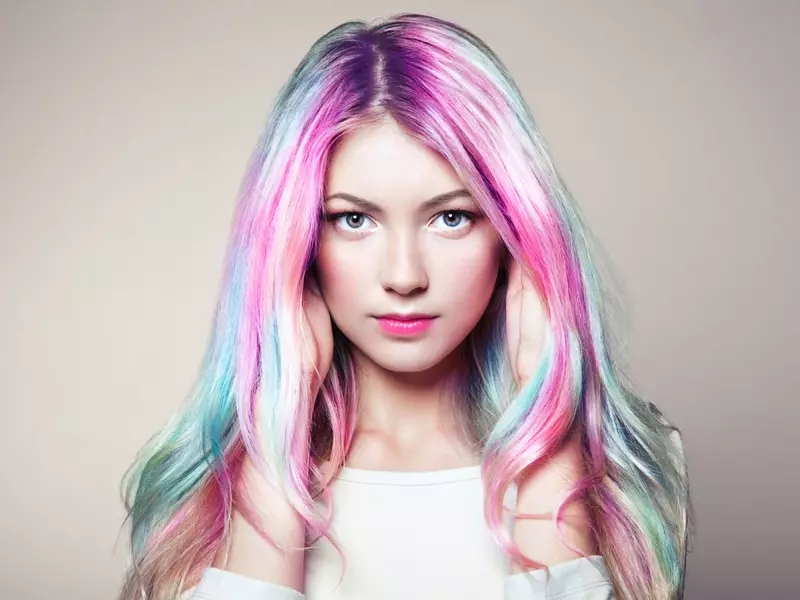 Μοντέλο Rainbow Pastel Hair