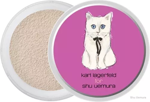 Karl Lagerfeld oo loogu talagalay Shu Uemura 'Shupette' Budada Wajiga ee dhalaalaya