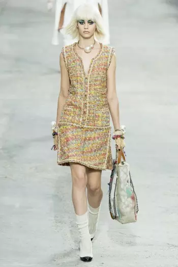 Chanel Spring/Chilimwe 2014 | Paris Fashion Week