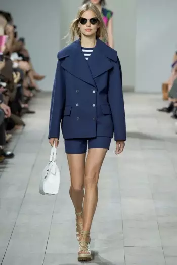 Michael Kors Draws sa 50s Americana alang sa Spring 2015