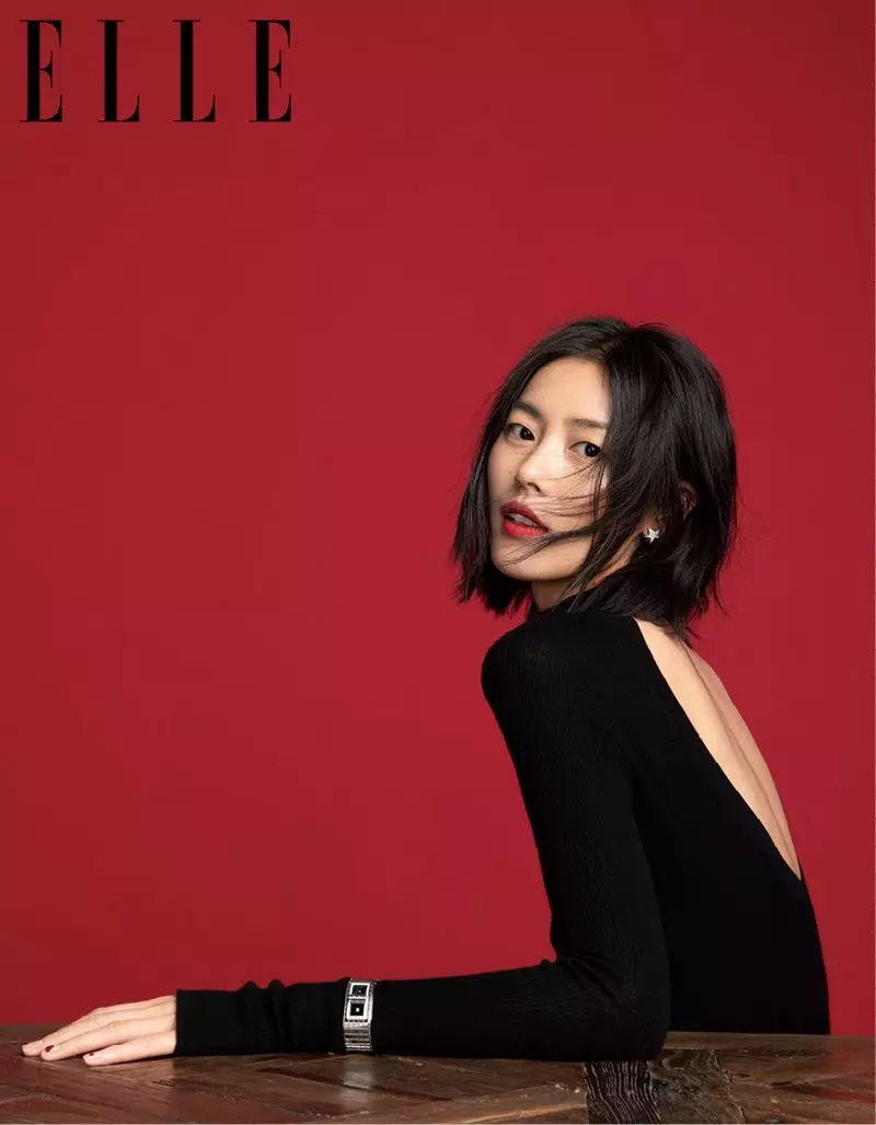 Liu Wen modela estils de tardor per a ELLE China Cover Story