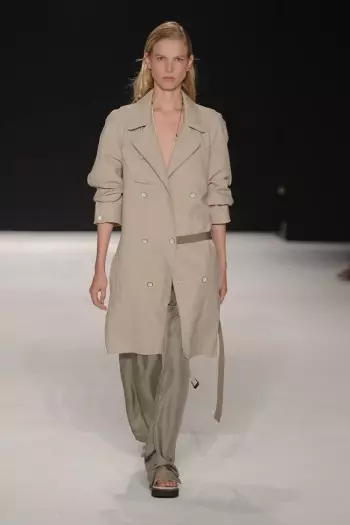 Rag & Bone Goes Utilitarian kwa Ukusanyaji wa Spring 2015