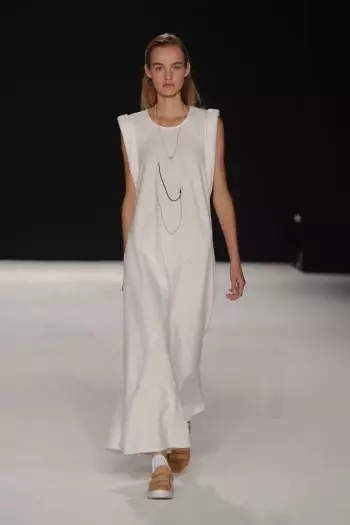 Rag & Bone Goes Utilitarian kwa Ukusanyaji wa Spring 2015