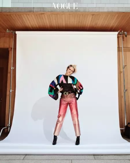 Kristen Stewart Ilbes Chanel Métiers d'Art għal Vogue Korea