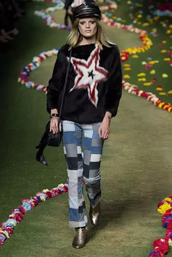 Tommy Hilfiger бере участь у фестивальній моді весни 2015 року