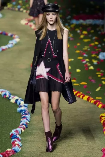 Tommy Hilfiger assume a moda do festival para a primavera de 2015