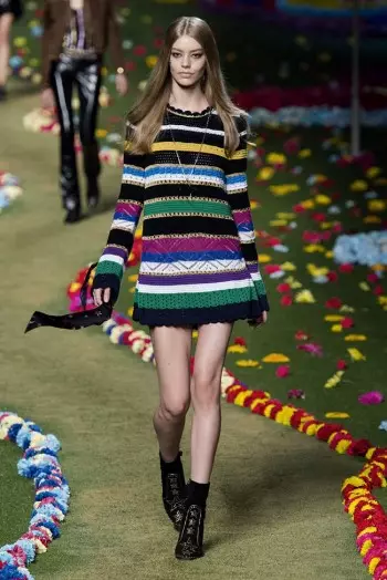 Tommy Hilfiger assume a moda do festival para a primavera de 2015