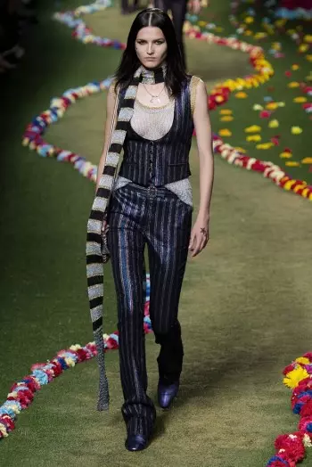 Tommy Hilfiger assume a moda do festival para a primavera de 2015