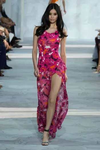 Diane Von Furstenberg Nggawe Gaya Awan kanggo Musim Semi 2015