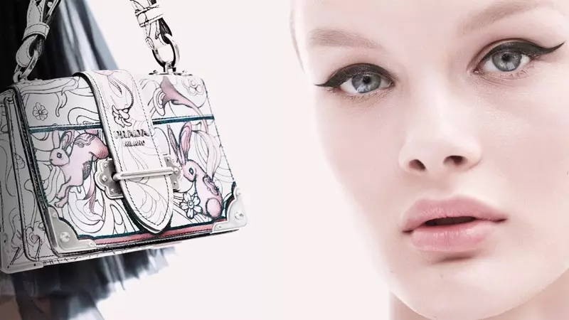 Prada lanza a campaña de síntese resort 2018