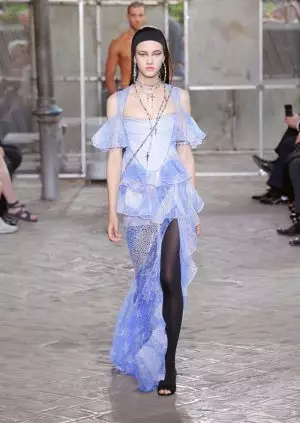 Naomi Kempbell va Kendall Jenner Givenchy-ning 2016-yil bahorida erkaklar shousini egallab olishdi