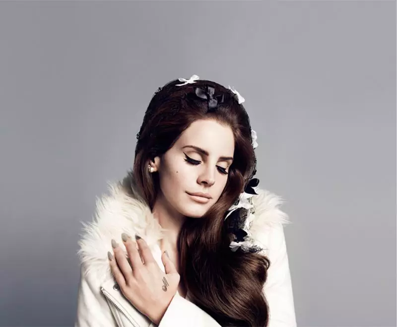 Lana del Rey Keeps It Sweet for H&M's Fall 2012 Campaign by Inez & Vinoodh